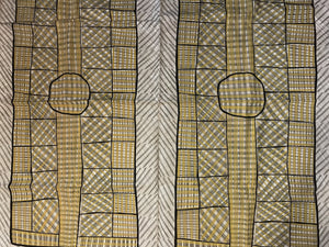 Tissu d'art ‘Wak (Sacred Site / Site Sacré)' de Deborah Wurrkidj